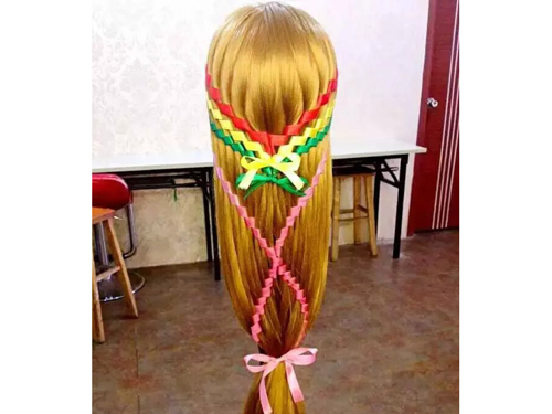 化妆盘发